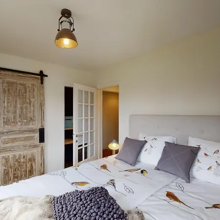Bauwerd12, Met Hottub In De Voerstreek 부런